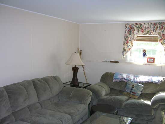 Sitting room before renovation