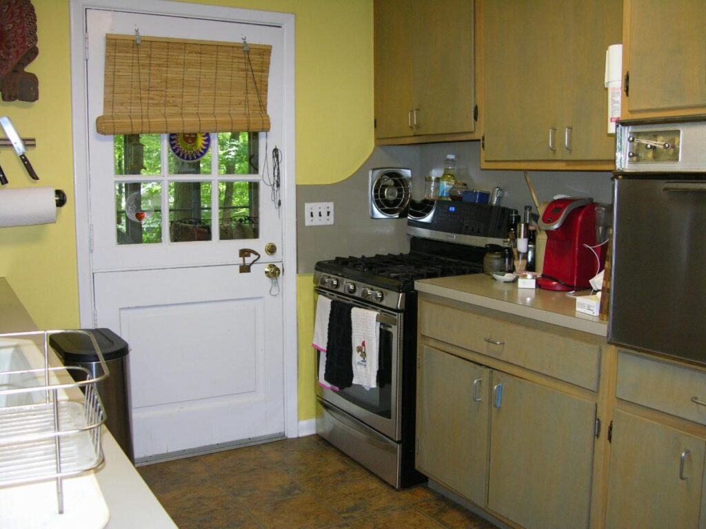 kitchen-before